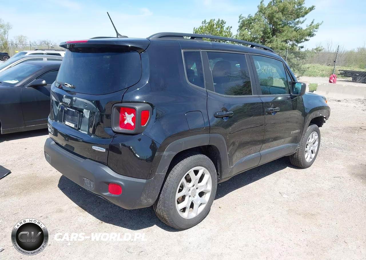 2015 Jeep Renegade Latitude VIN:ZACCJBBT0FPC43467 - 4