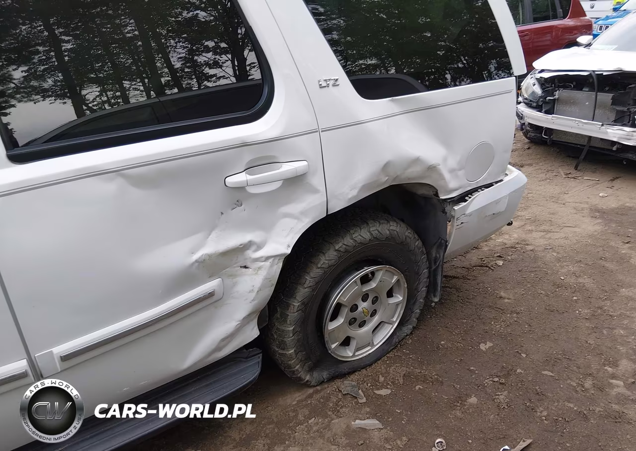 2007 Chevrolet Tahoe Ltz VIN:1GNFC130X7R220665 - 6