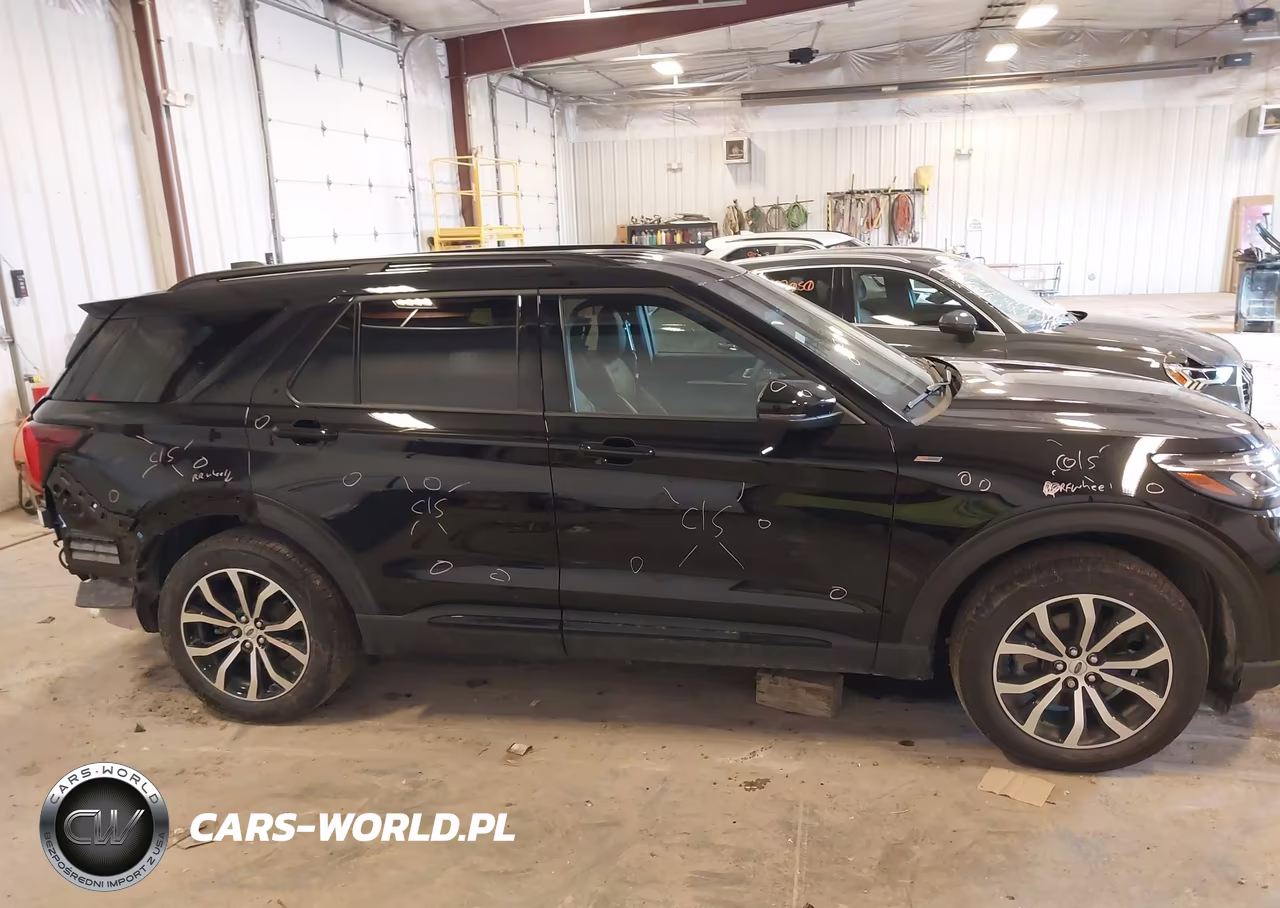 2026 Ford Explorer St-Line VIN:1FMUK8KH4TGA86059 - 13