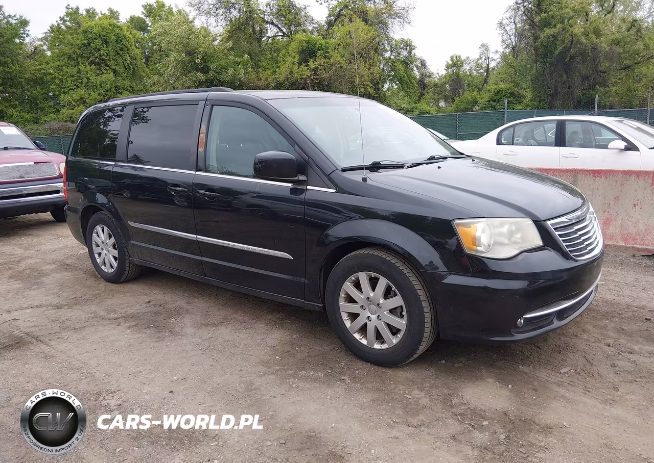 2014 Chrysler Town & Country Touring
