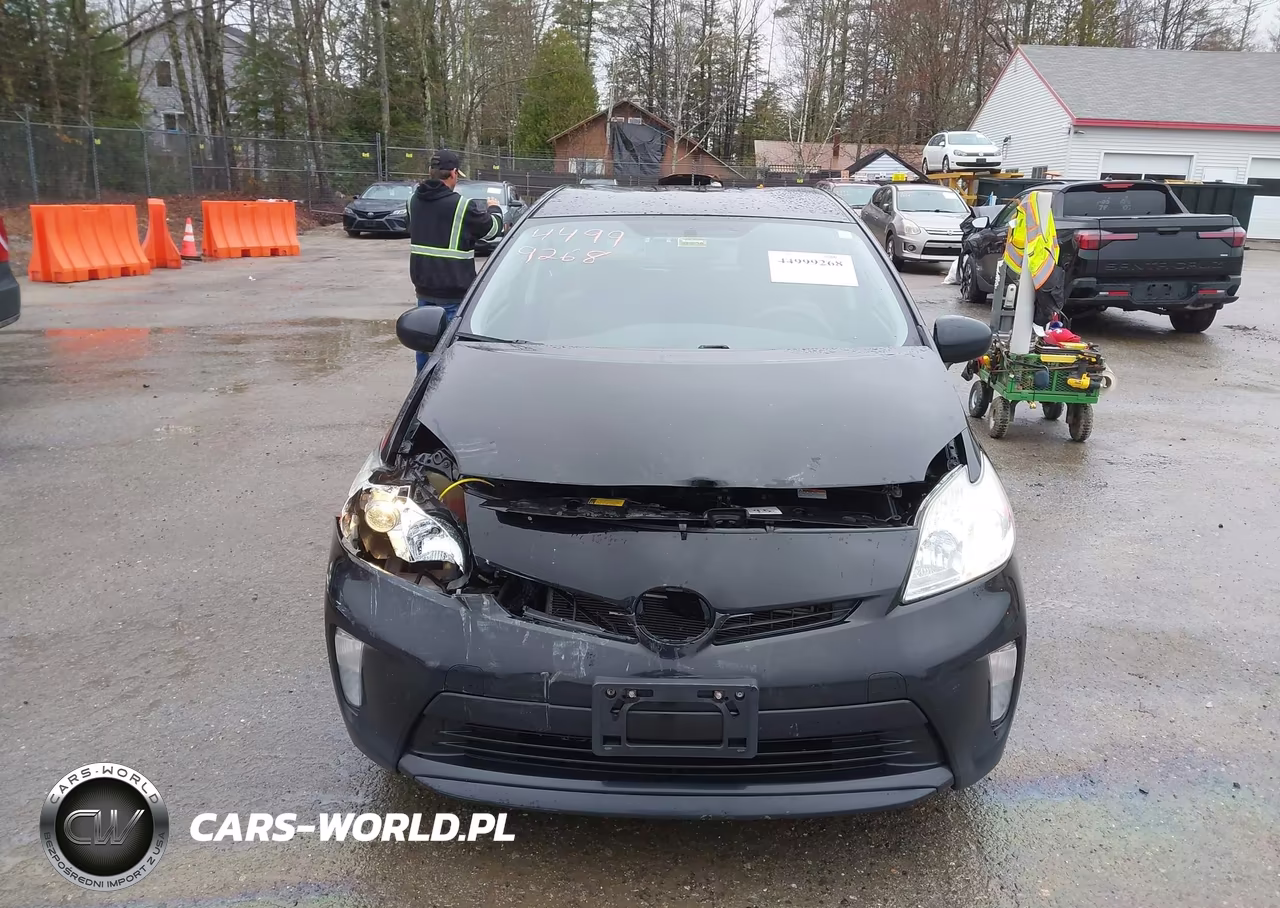 2015 Toyota Prius Two VIN:JTDKN3DUXF0444925 - 12