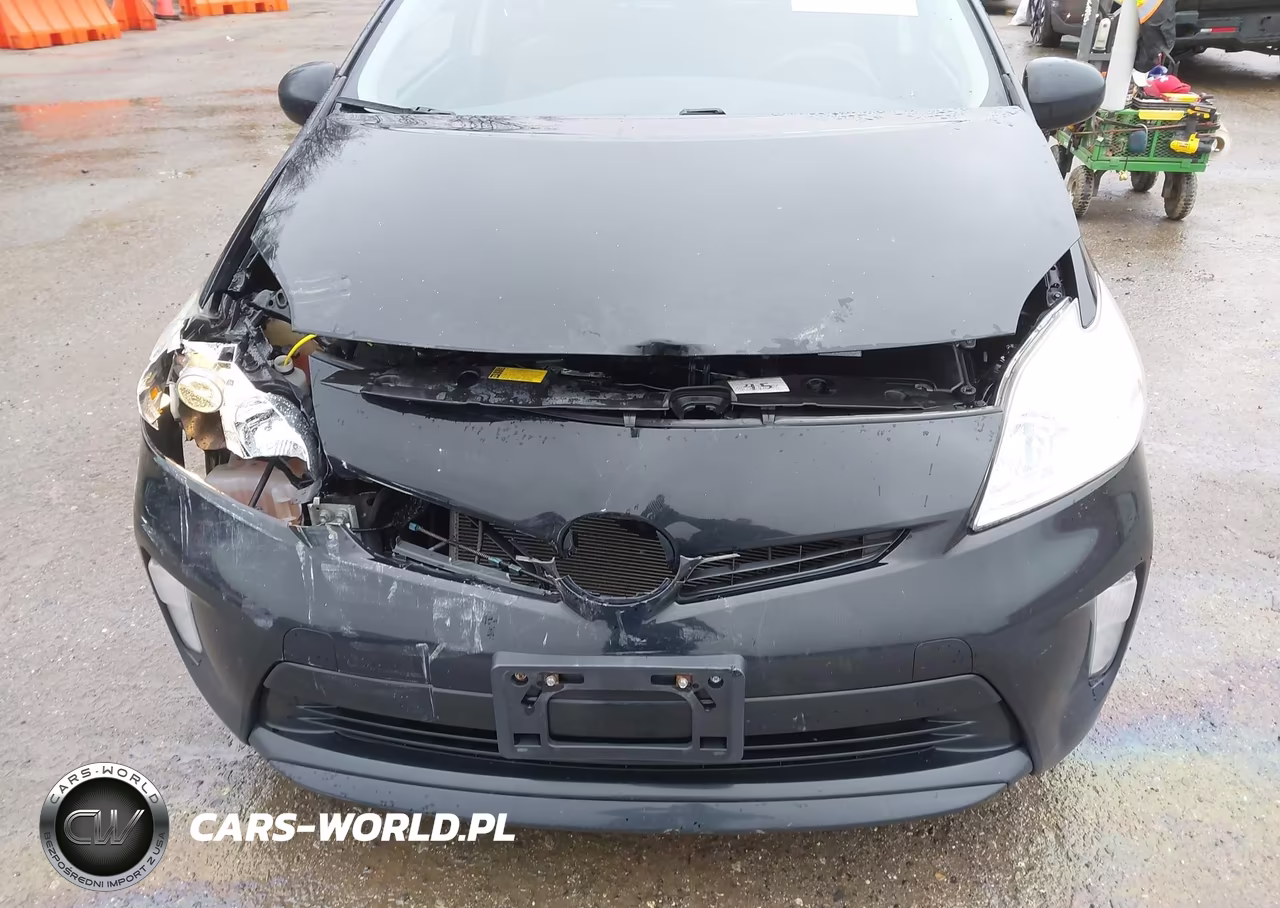 2015 Toyota Prius Two VIN:JTDKN3DUXF0444925 - 17