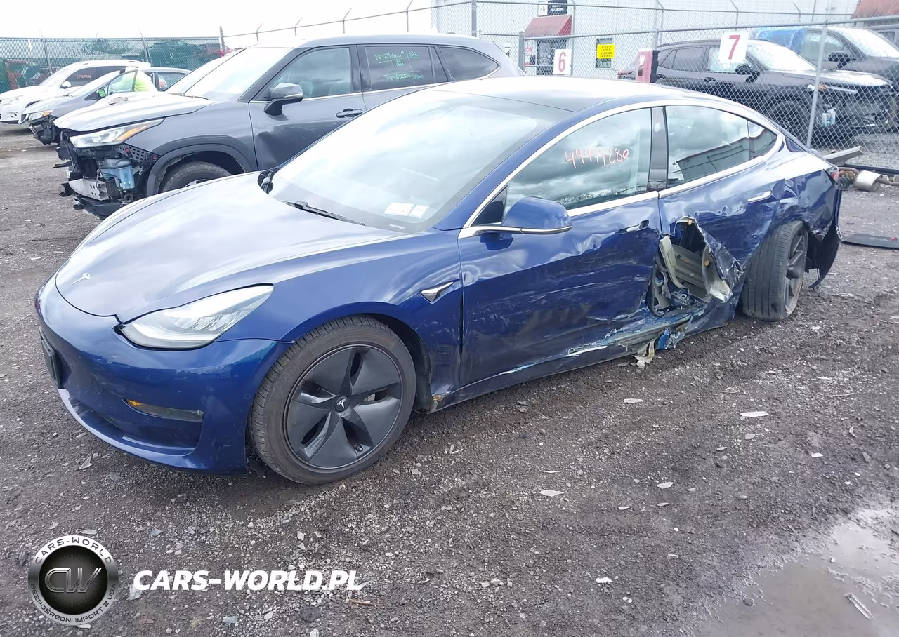 2018 Tesla Model 3 Long Range-Performance VIN:5YJ3E1EB3JF105083 - 2