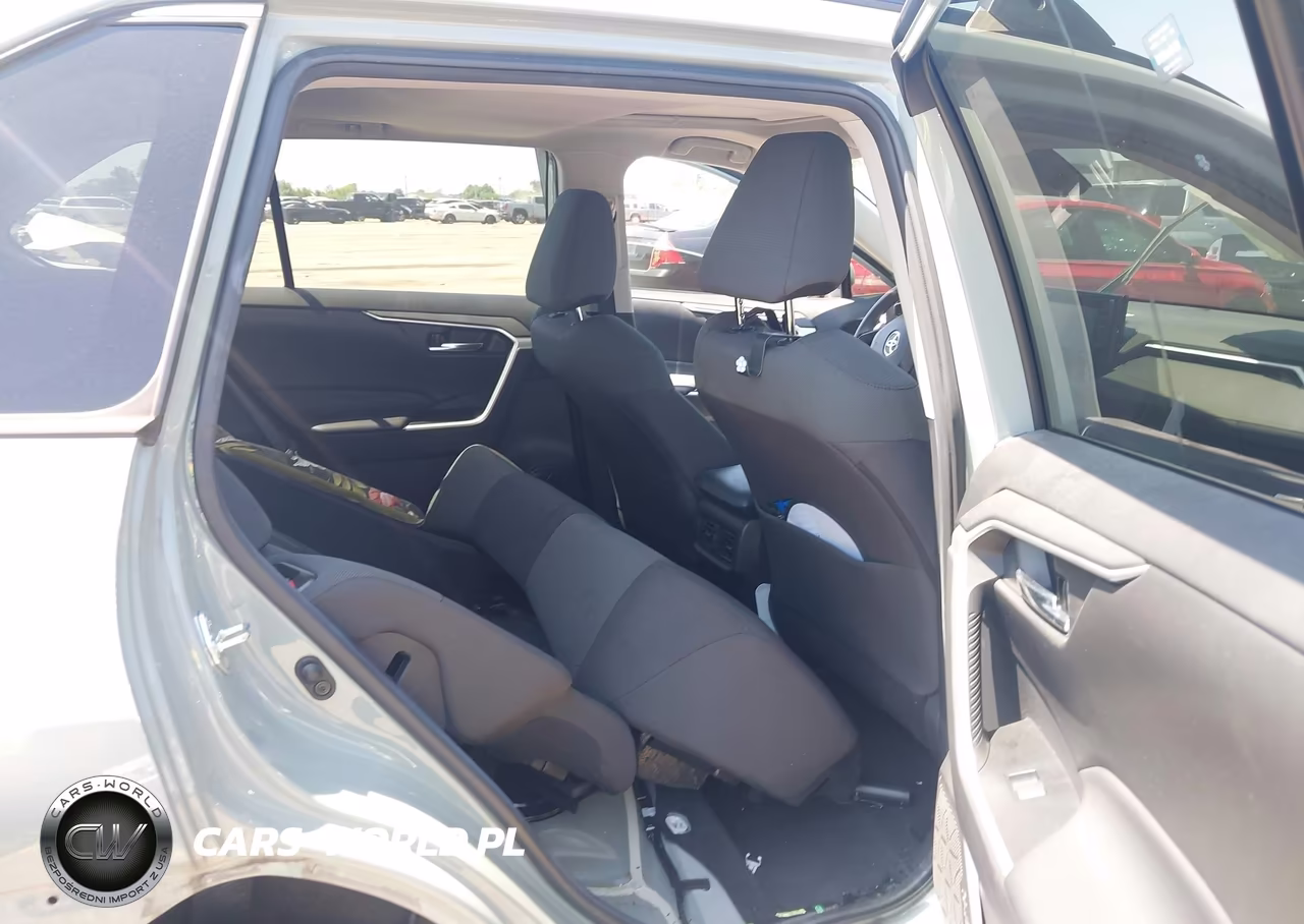 2022 Toyota Rav4 Xle VIN:2T3W1RFV3NW225367 - 8