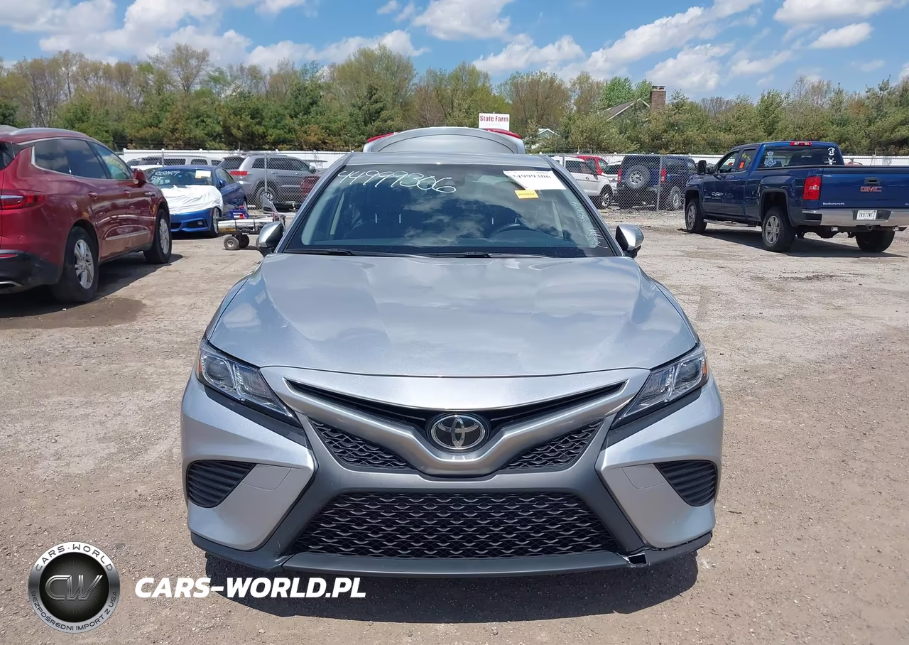 2018 Toyota Camry Se VIN:JTNB11HKXJ3031043 - 12