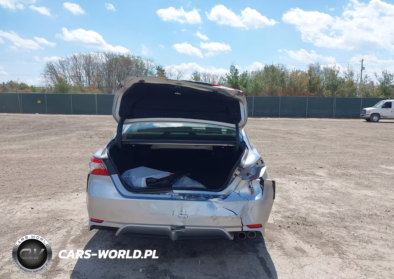 2018 Toyota Camry Se VIN:JTNB11HKXJ3031043 - 16