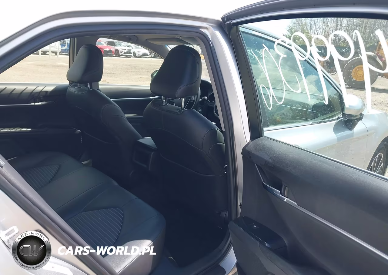 2018 Toyota Camry Se VIN:JTNB11HKXJ3031043 - 8