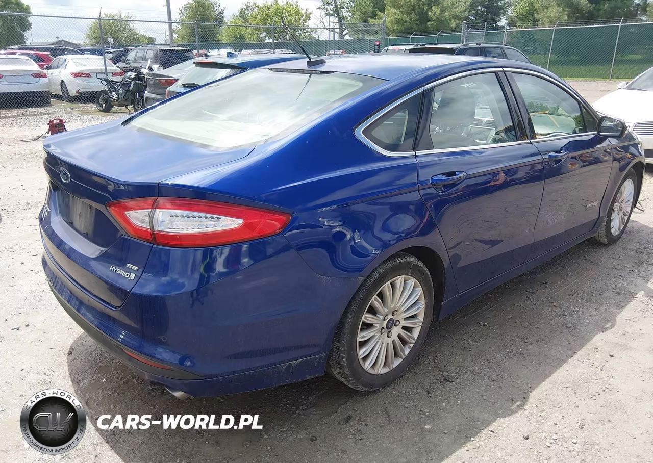 2015 Ford Fusion Hybrid Se VIN:3FA6P0LU2FR172744 - 4