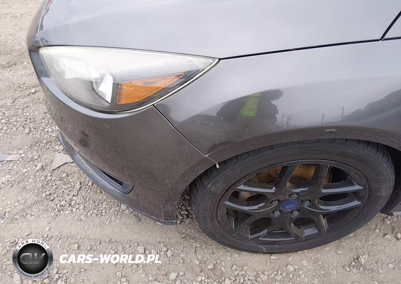 2016 Ford Focus Se VIN:1FADP3K25GL332902 - 6