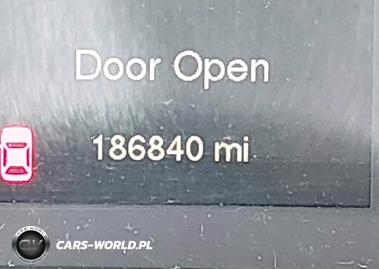 2016 Jeep Cherokee Altitude VIN:1C4PJLCSXGW135469 - 15