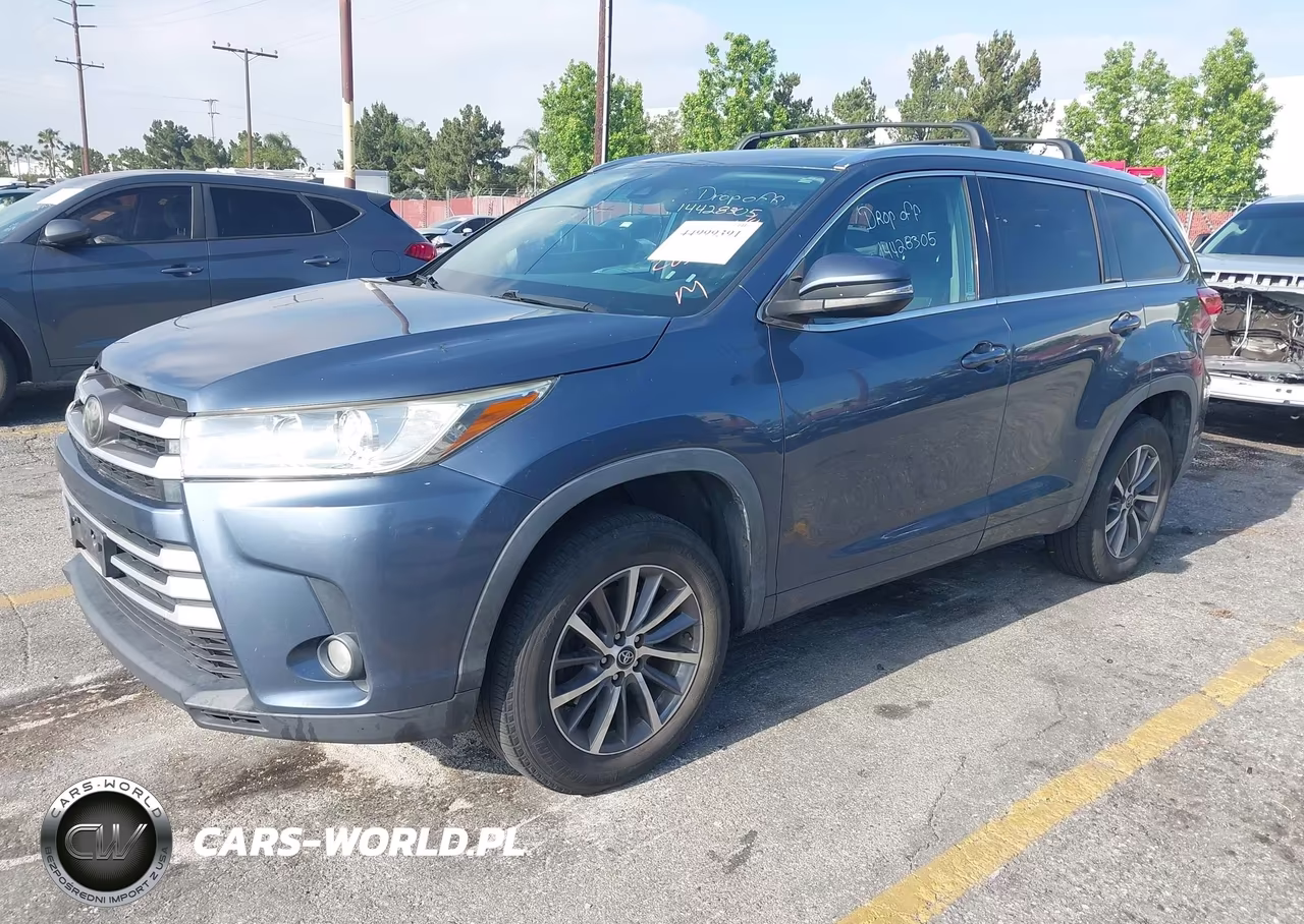 2018 Toyota Highlander Xle VIN:5TDKZRFH8JS285237 - 2