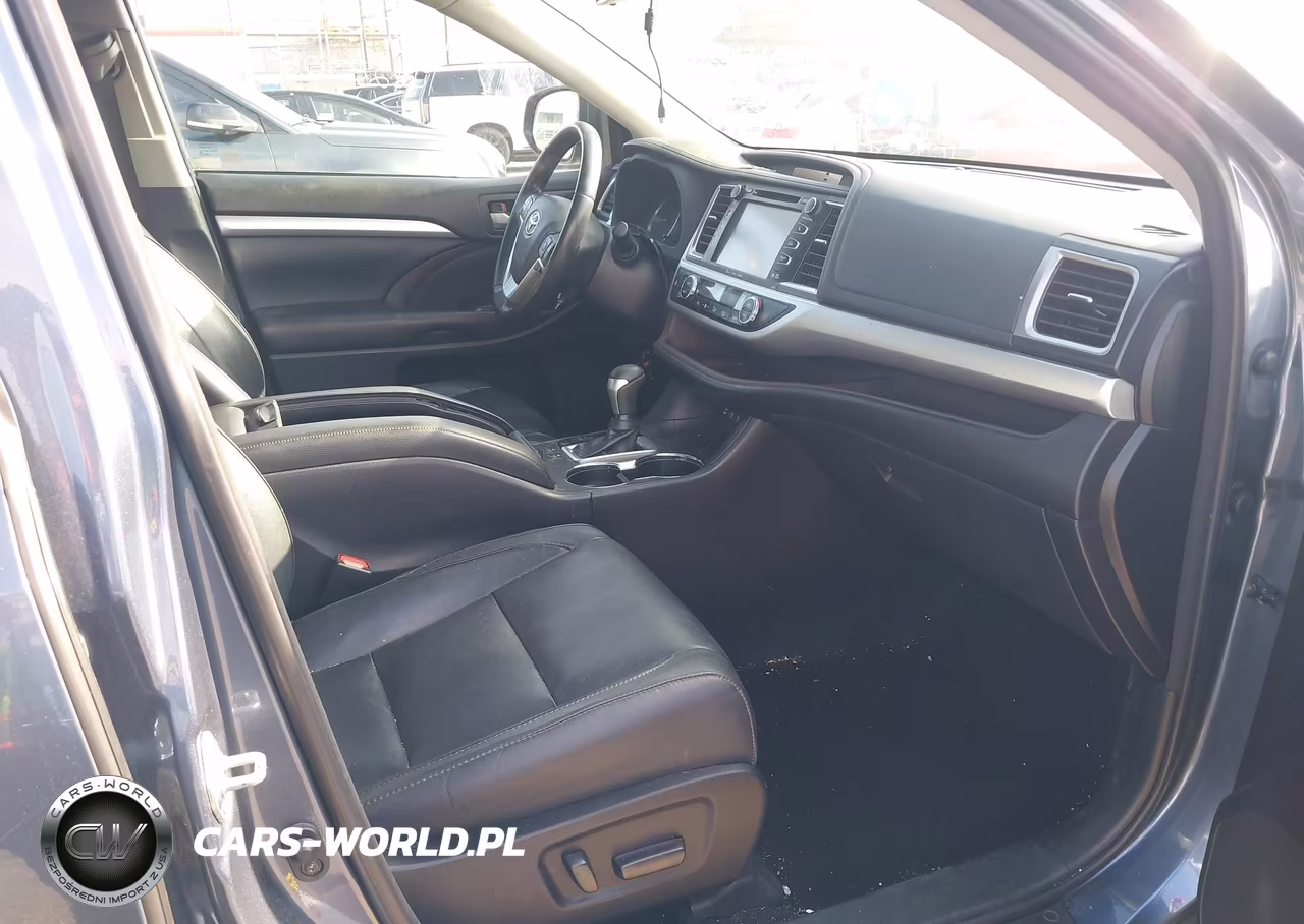 2018 Toyota Highlander Xle VIN:5TDKZRFH8JS285237 - 5