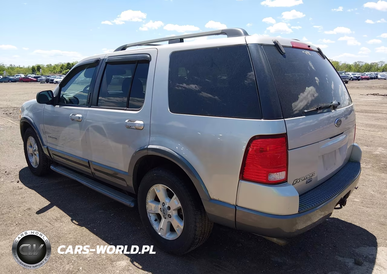 2002 Ford Explorer Xlt VIN:1FMZU73K02UD09413 - 3