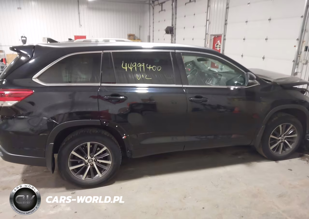 2017 Toyota Highlander Xle VIN:5TDJZRFH8HS437927 - 13