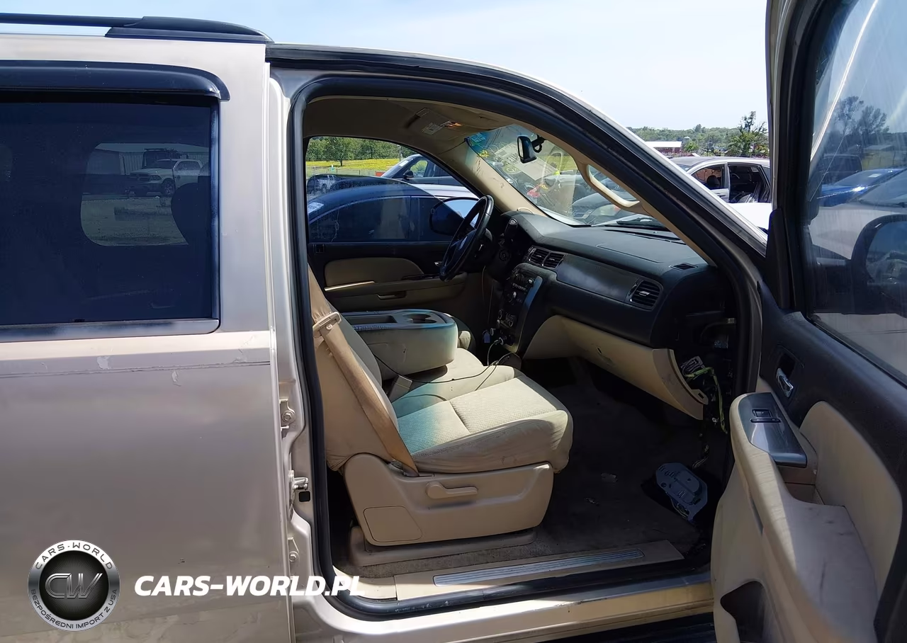 2007 Chevrolet Tahoe Ls VIN:1GNFC13C27J328058 - 5