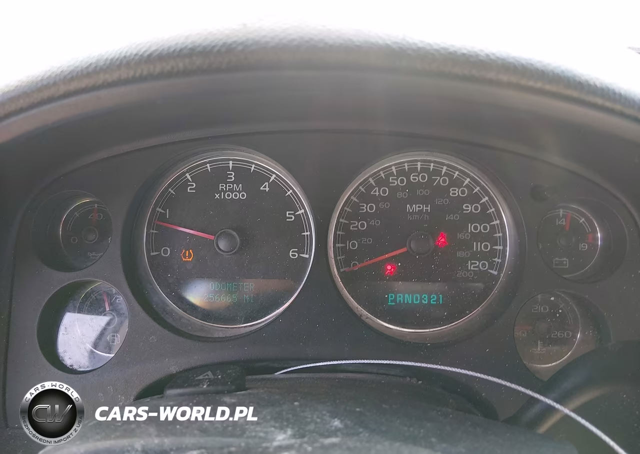 2007 Chevrolet Tahoe Ls VIN:1GNFC13C27J328058 - 7