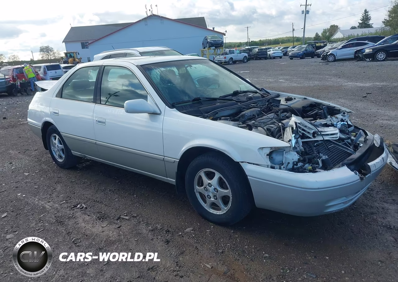 1999 Toyota Camry Le