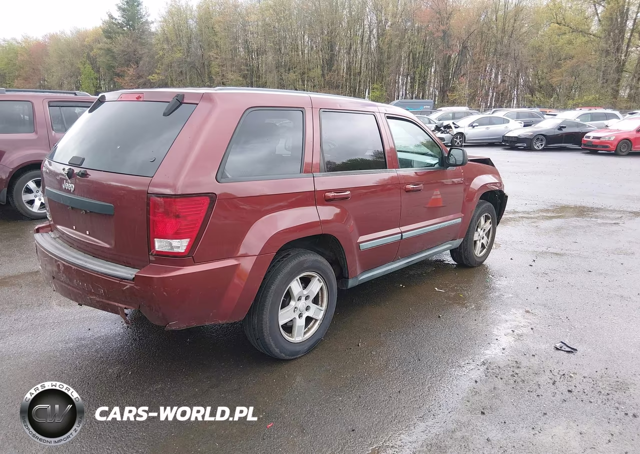 2007 Jeep Grand Cherokee Laredo VIN:1J8GR48K07C588372 - 4