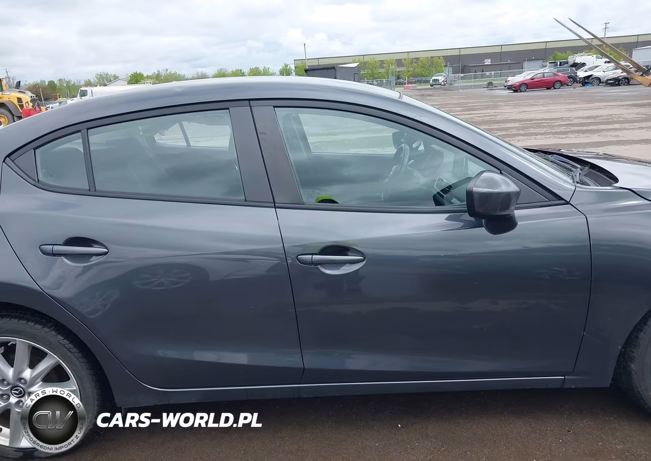 2016 Mazda Mazda3 I Sport VIN:JM1BM1T75G1304666 - 13