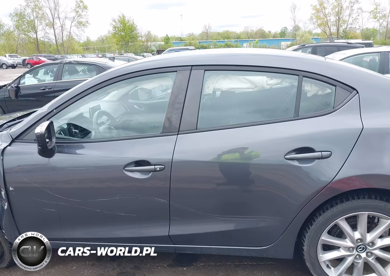 2016 Mazda Mazda3 I Sport VIN:JM1BM1T75G1304666 - 14