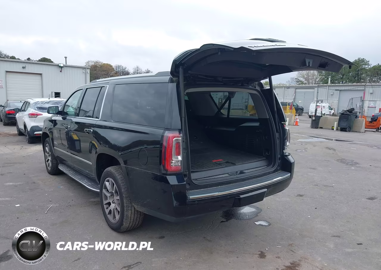 2019 GMC Yukon Xl Denali VIN:1GKS2HKJ2KR146927 - 3