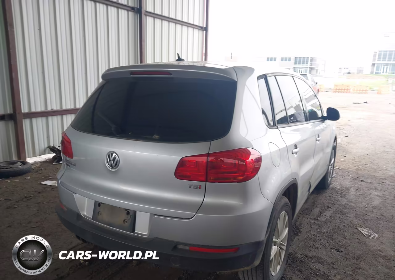 2017 Volkswagen Tiguan 2.0T-2.0T S VIN:WVGAV7AXXHK050863 - 4