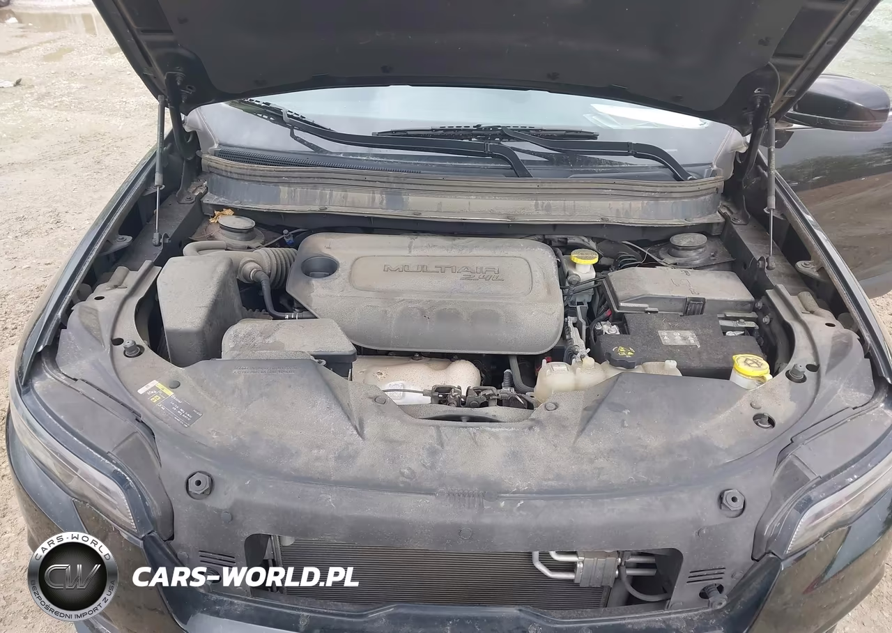 2019 Jeep Cherokee Latitude 4X4 VIN:1C4PJMCB8KD453794 - 10