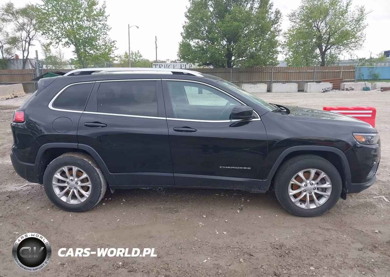 2019 Jeep Cherokee Latitude 4X4 VIN:1C4PJMCB8KD453794 - 13
