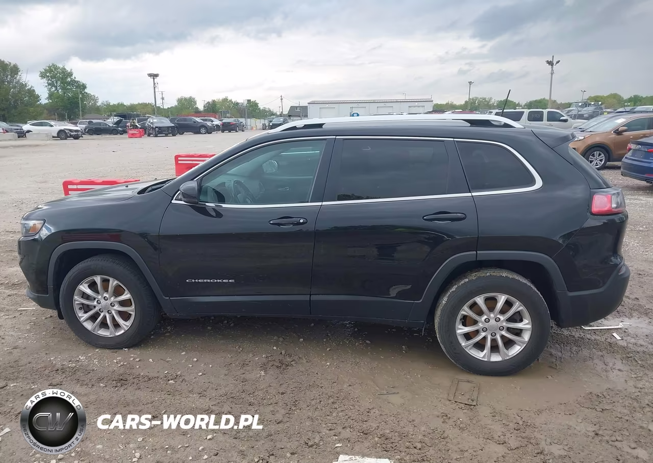 2019 Jeep Cherokee Latitude 4X4 VIN:1C4PJMCB8KD453794 - 14