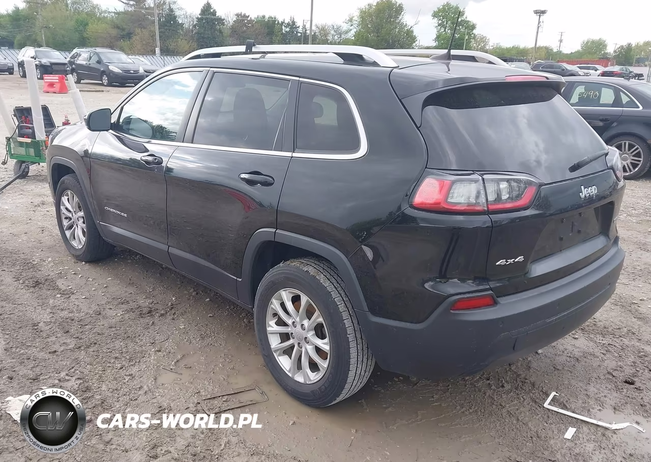 2019 Jeep Cherokee Latitude 4X4 VIN:1C4PJMCB8KD453794 - 3