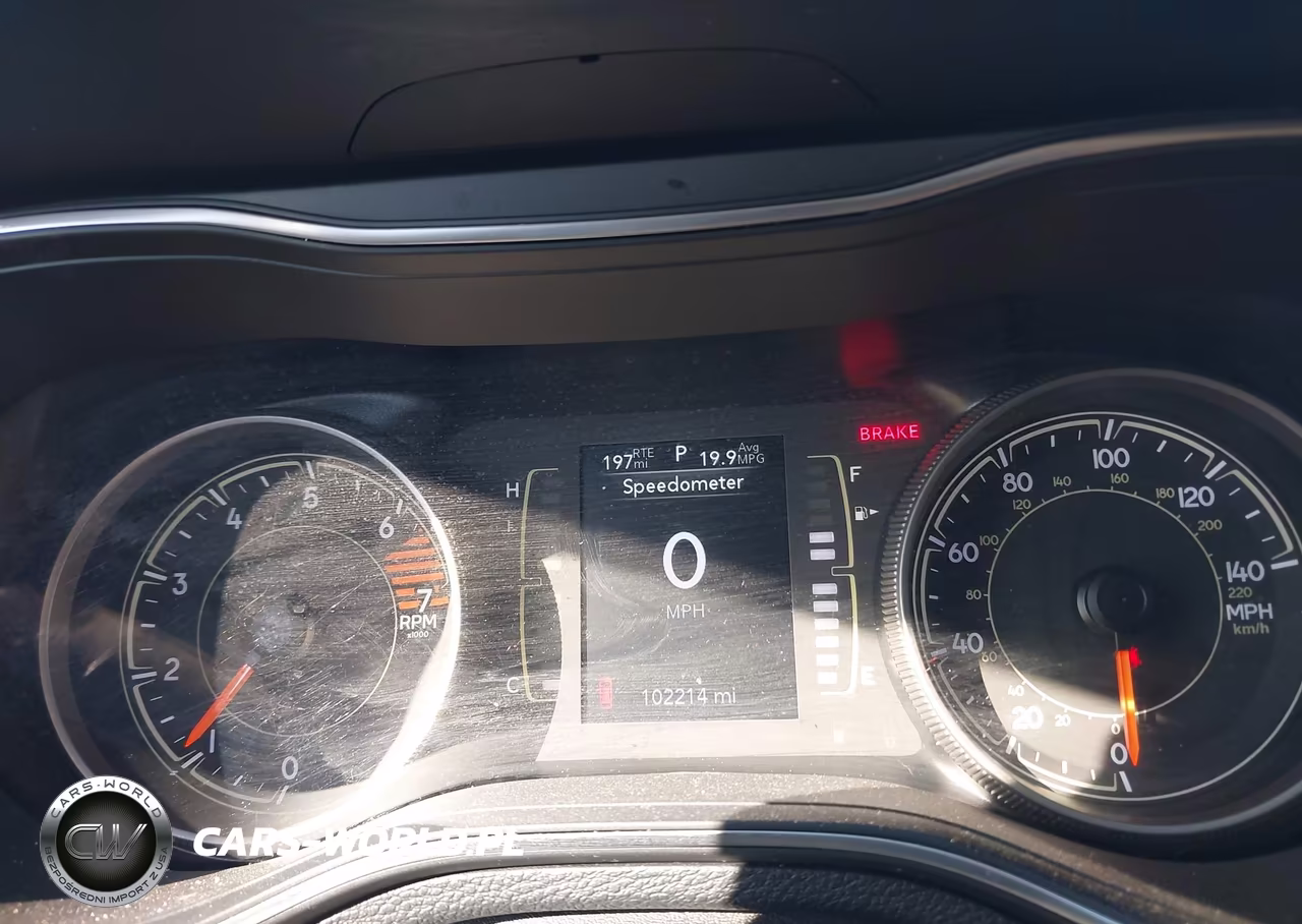 2019 Jeep Cherokee Latitude 4X4 VIN:1C4PJMCB8KD453794 - 7