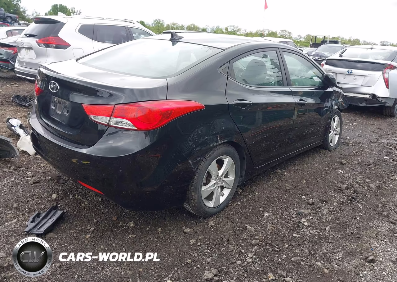 2012 Hyundai Elantra Gls VIN:5NPDH4AE1CH110090 - 4