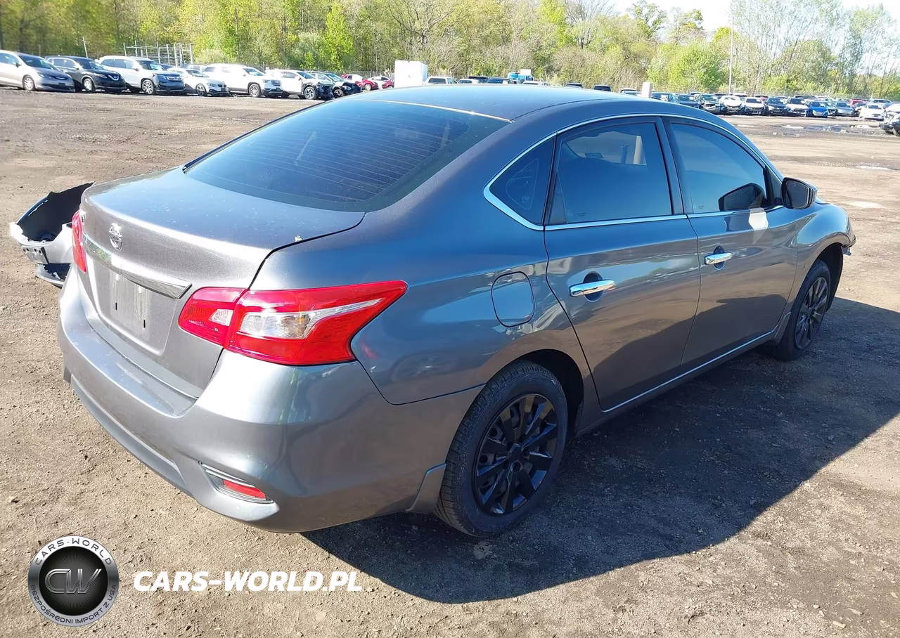2019 Nissan Sentra S VIN:3N1AB7AP1KY389438 - 4