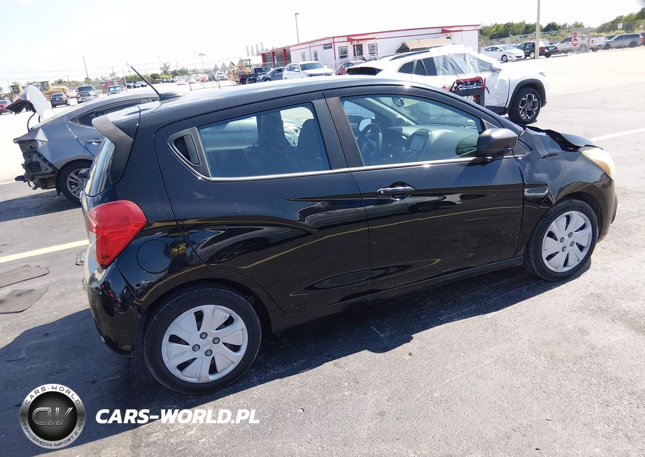 2017 Chevrolet Spark Ls Cvt VIN:KL8CB6SA9HC810150 - 4