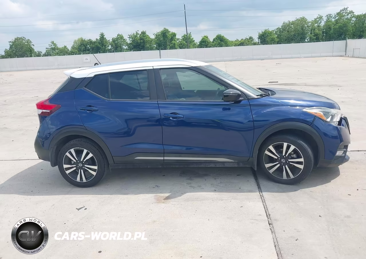 2019 Nissan Kicks Sr VIN:3N1CP5CU7KL534190 - 13
