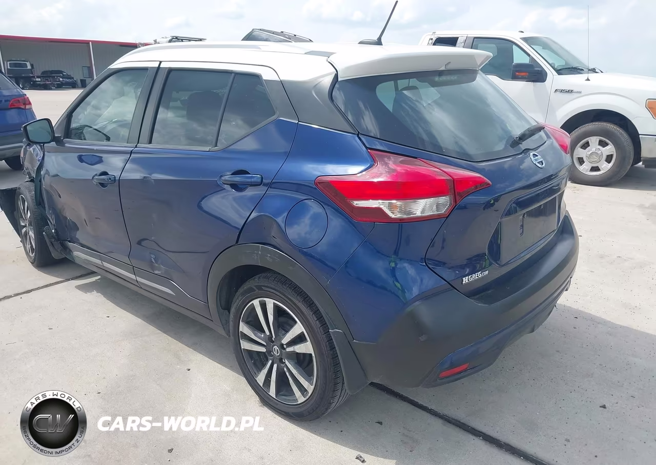 2019 Nissan Kicks Sr VIN:3N1CP5CU7KL534190 - 3
