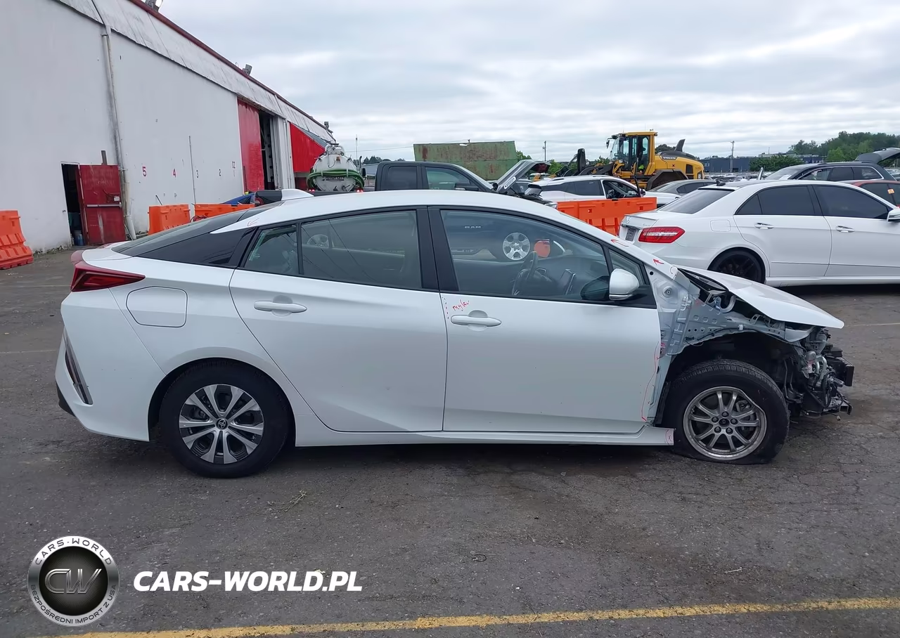2021 Toyota Prius Prime Xle VIN:JTDKAMFP7M3184116 - 13