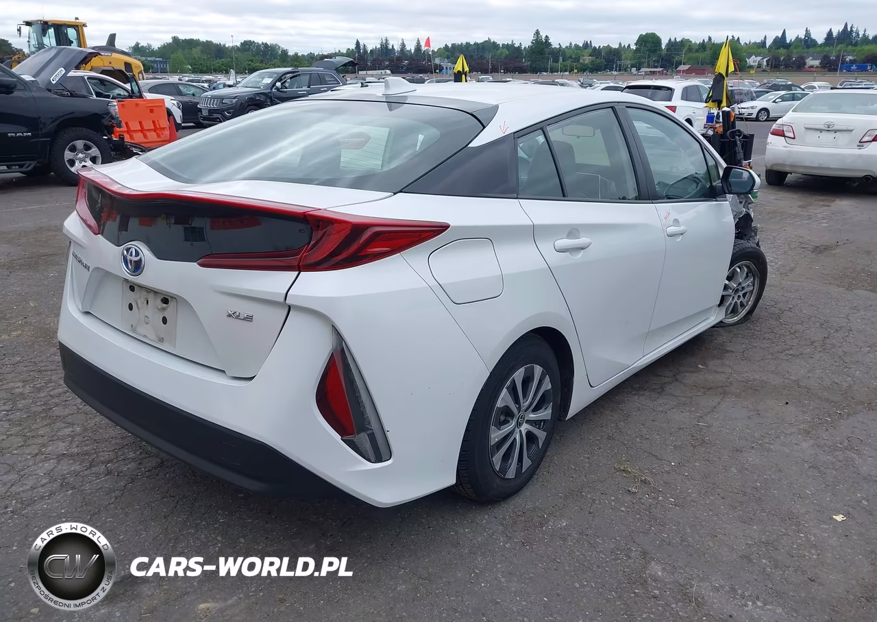 2021 Toyota Prius Prime Xle VIN:JTDKAMFP7M3184116 - 4
