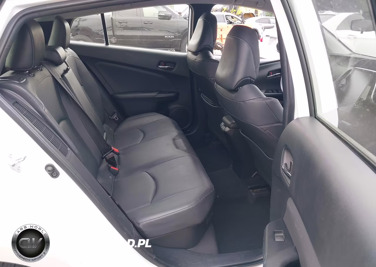 2021 Toyota Prius Prime Xle VIN:JTDKAMFP7M3184116 - 8