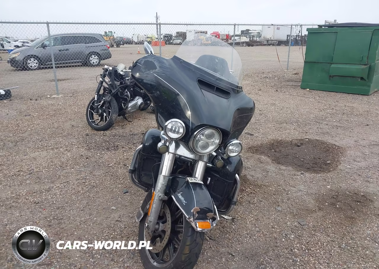 2017 Harley-Davidson Flhtk Ultra Limited VIN:1HD1KED10HB677529 - 5