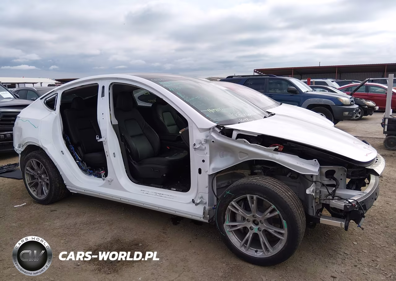 2024 Tesla Model Y Long Range Dual Motor All-Wheel Drive VIN:7SAYGDEE4RA219018 - 14