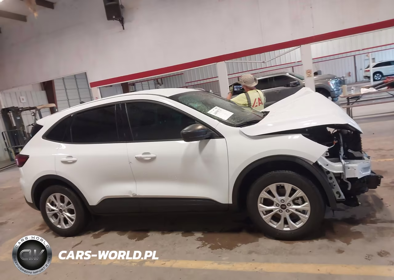 2025 Ford Escape Active VIN:1FMCU0GN2SUB67289 - 13