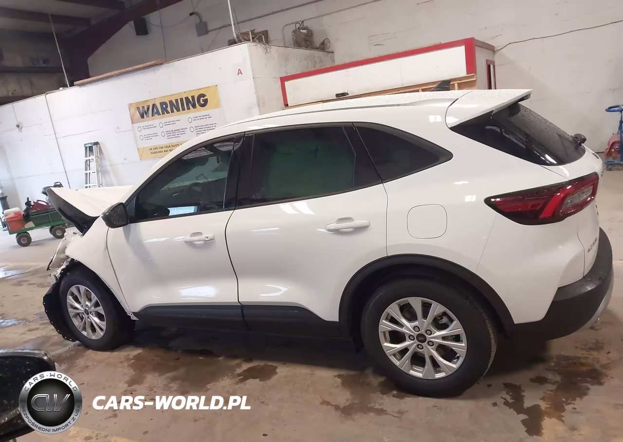 2025 Ford Escape Active VIN:1FMCU0GN2SUB67289 - 14