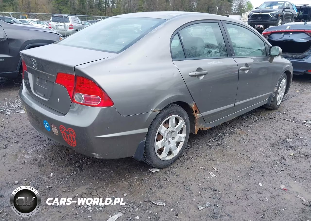 2008 Honda Civic Lx VIN:2HGFA15598H513211 - 4