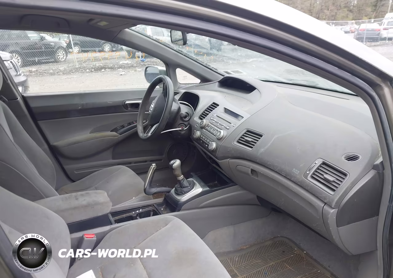 2008 Honda Civic Lx VIN:2HGFA15598H513211 - 5