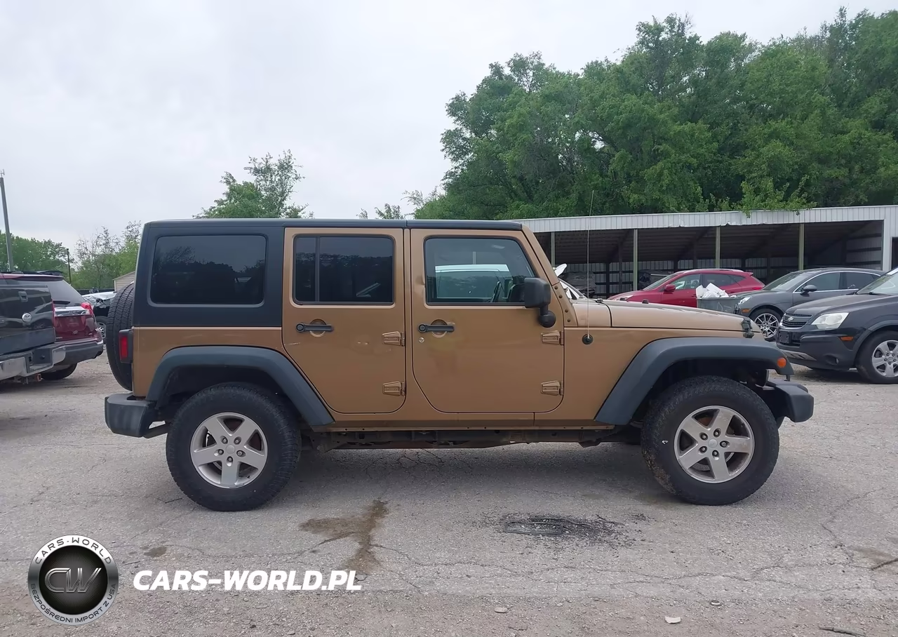 2015 Jeep Wrangler Unlimited Sport VIN:1C4BJWDG8FL702297 - 13