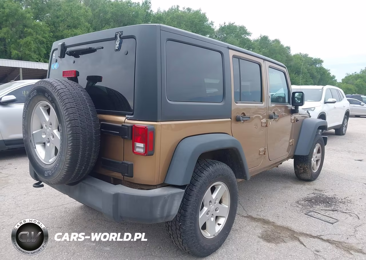2015 Jeep Wrangler Unlimited Sport VIN:1C4BJWDG8FL702297 - 4