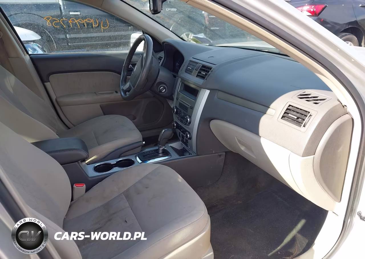 2010 Mercury Milan VIN:3MEHM0HA3AR646251 - 5