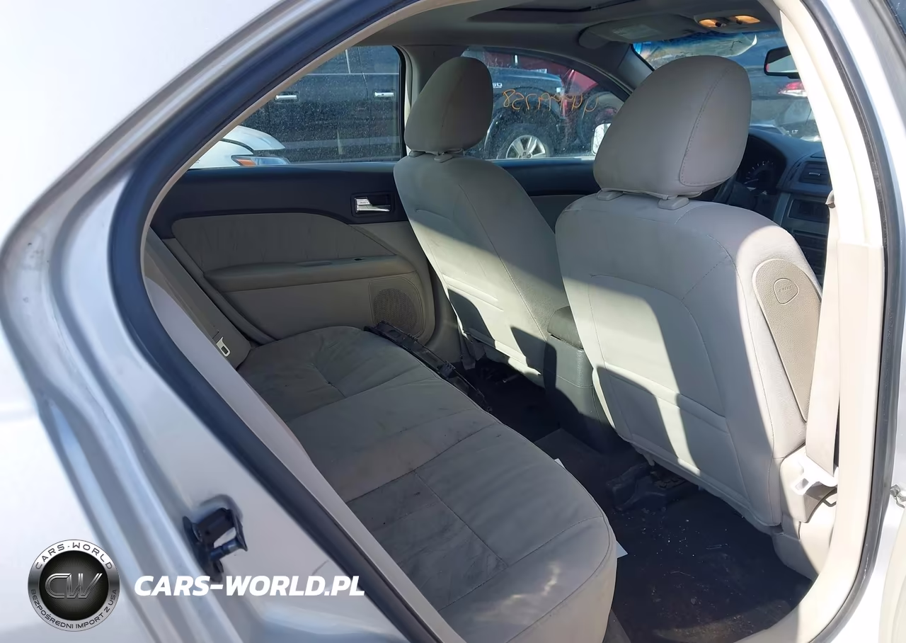 2010 Mercury Milan VIN:3MEHM0HA3AR646251 - 8