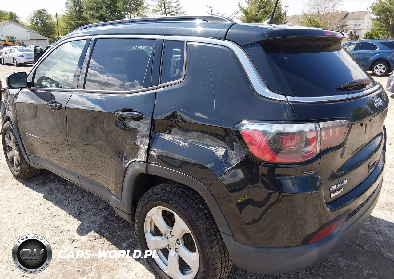 2017 Jeep New Compass Latitude 4X4 VIN:3C4NJDBB9HT680147 - 17